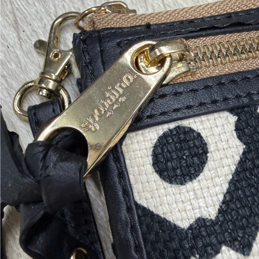 Spartina 449 Wristlet Wallet Blank And Creme Linen & Leather